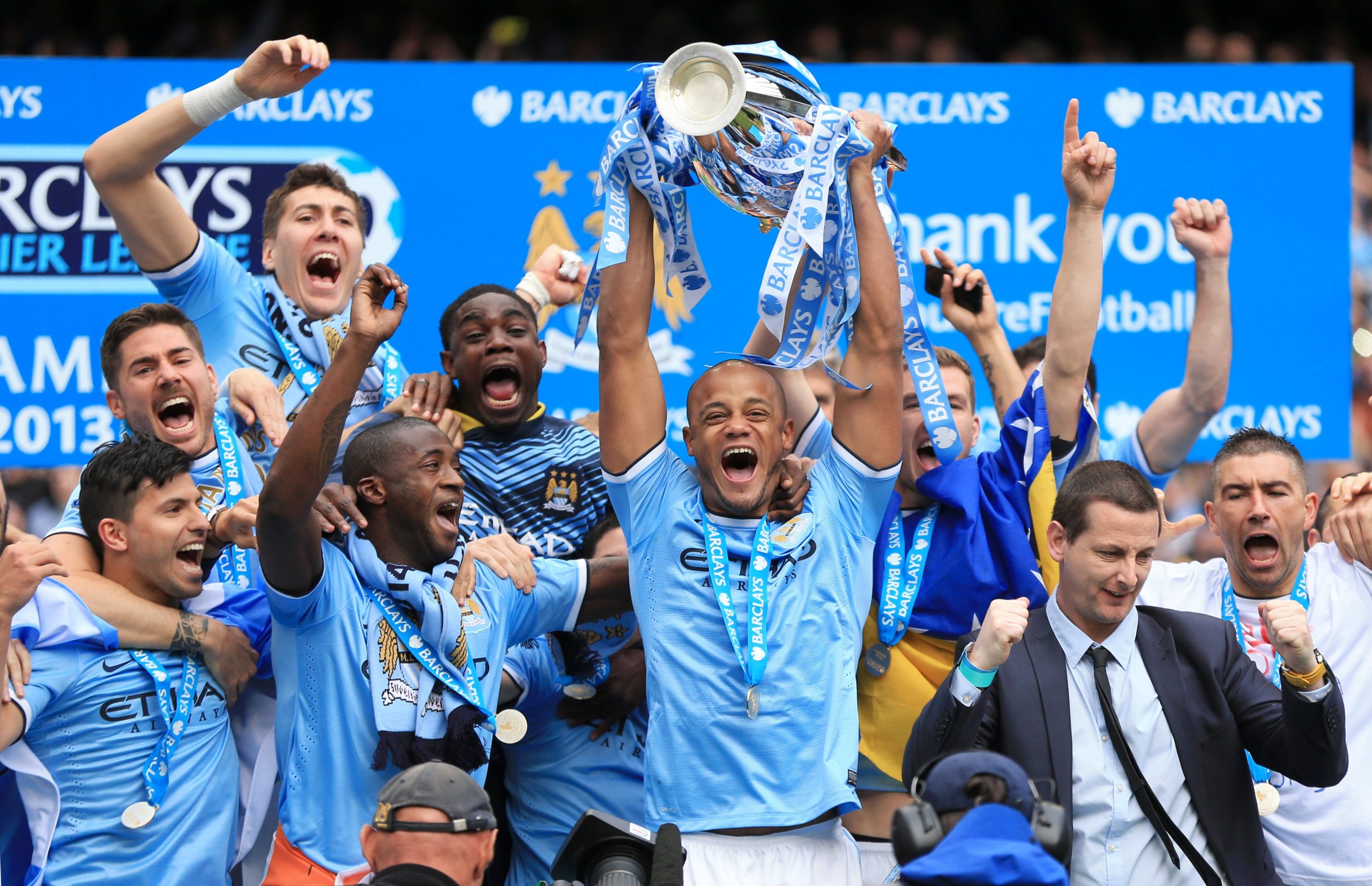 Vincent Kompany retires