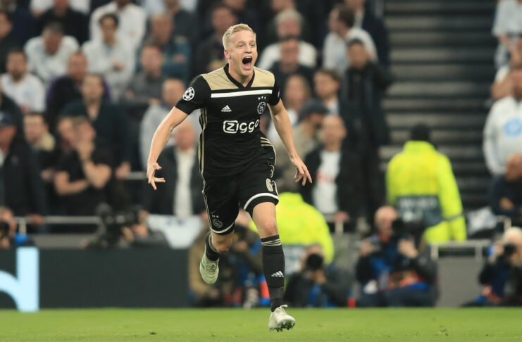 Manchester United close to joining Donny van de Beek
