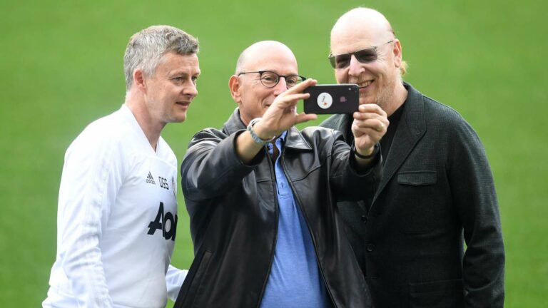 Manchester United: The Glazers are setting Solskjaer for failure next season