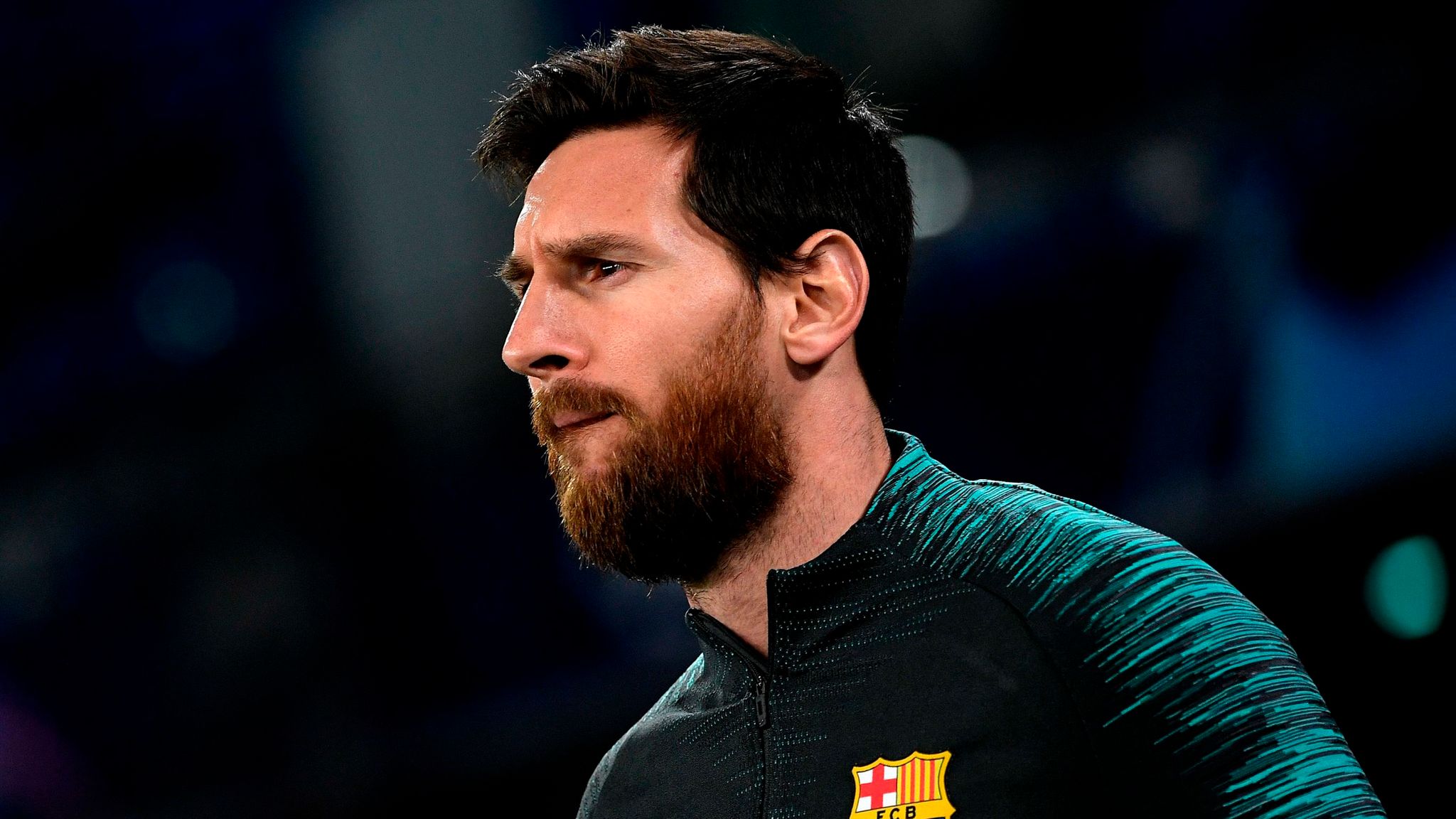 Lionel Messi stays at Barcelona