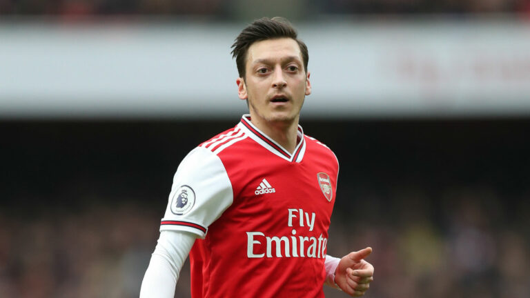 Arsenal and Mesut Ozil: A loveless marriage going through a messy divorce