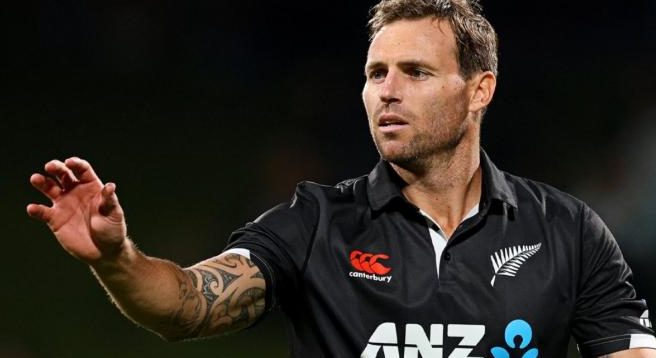 New Zealand allrounder Doug Bracewell retires from all forms of cricket