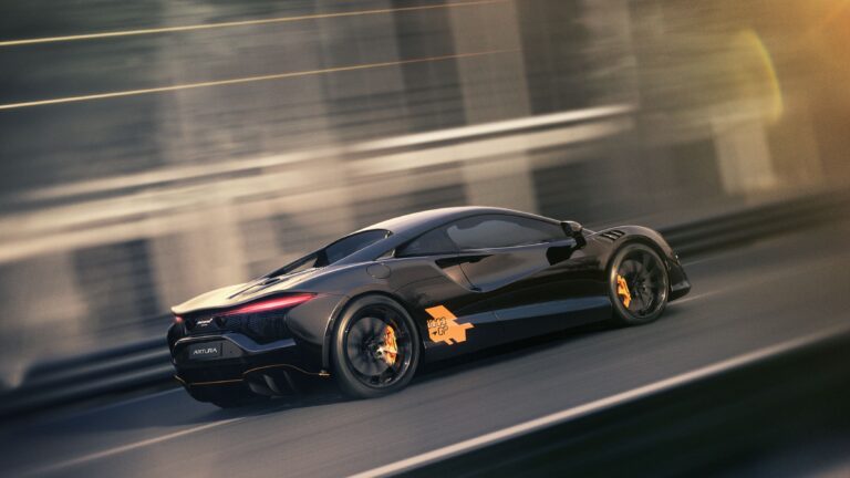 McLaren Unveils Artura 1000GP to Mark 1,000th F1 Race Start 