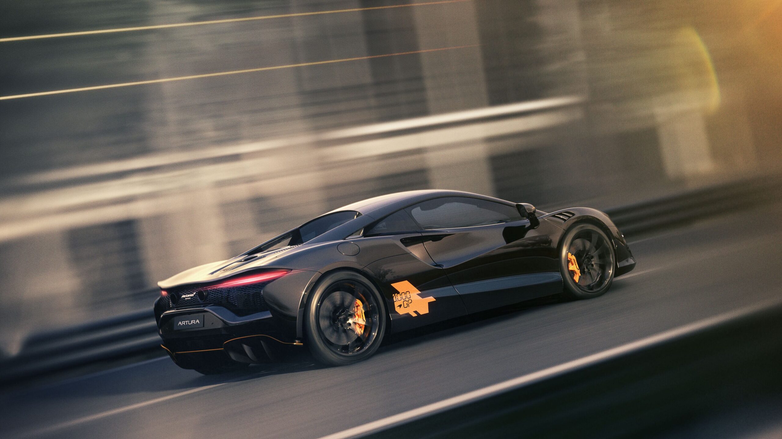 McLaren Unveils Artura 1000GP to Mark 1,000th F1 Race Start 
