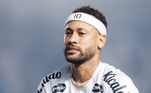 Neymar faces fresh injury setback during match against Palmeiras, likely to miss two months
